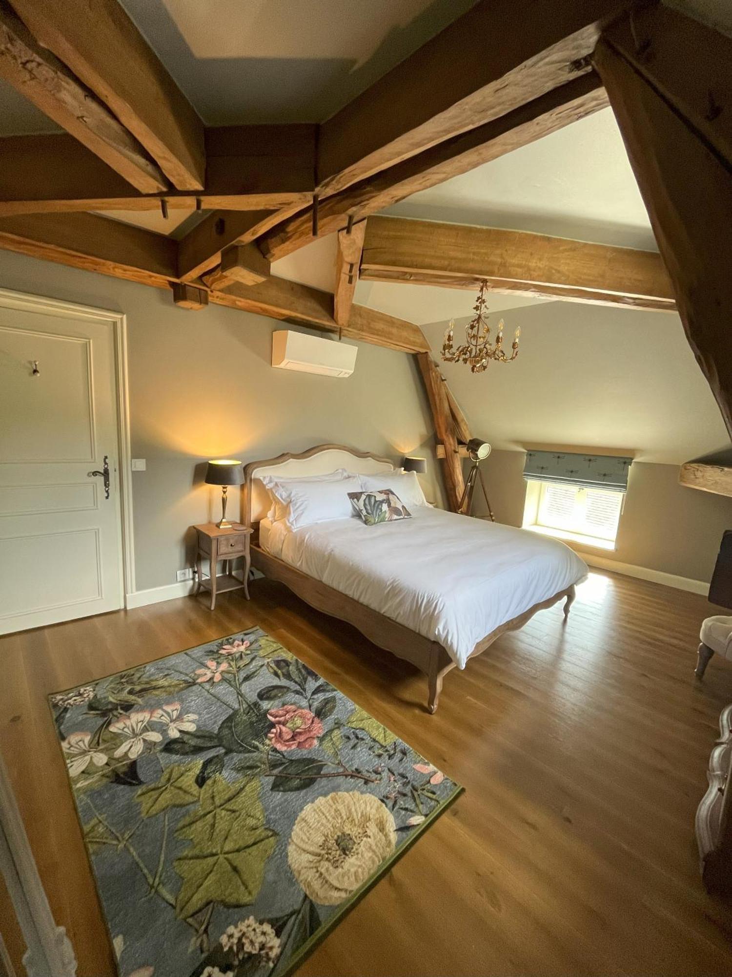 Number 8 Bed & Breakfast เมอโซล ภายนอก รูปภาพ